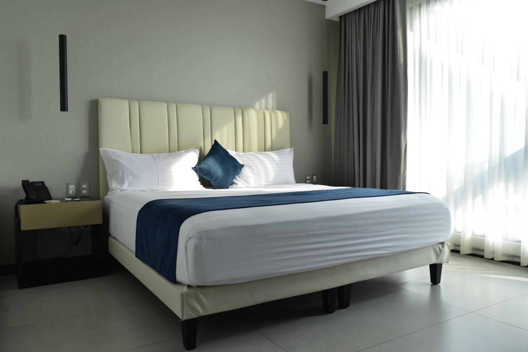 Hotel Veuxor Machala Esterno foto