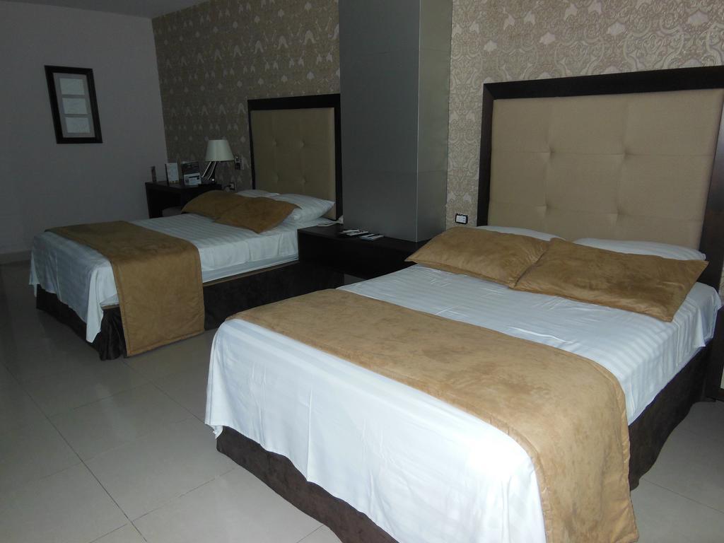 Hotel Veuxor Machala Esterno foto